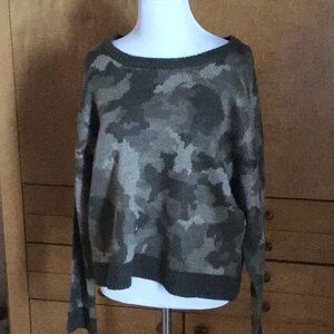 Pink Rose Camo green sweater